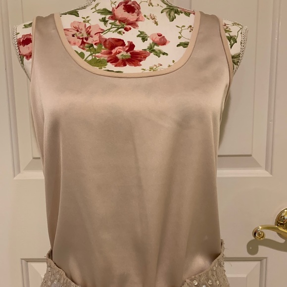 Ann Taylor champagne sleeveless tank top size M - Picture 2 of 13